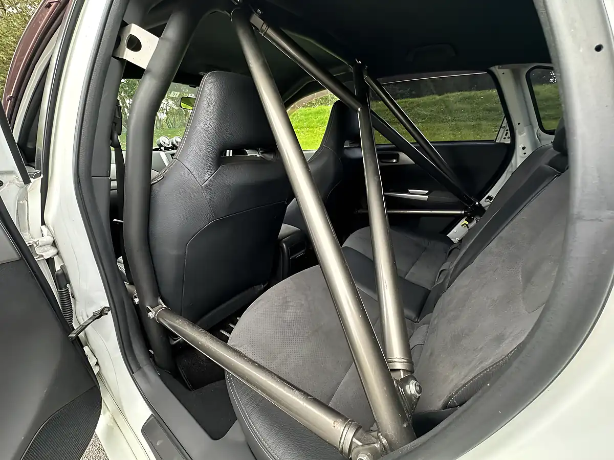 Used 2007 Subaru Impreza Hatchback Jdm Import - Highly Modified White - Interior and Exterior details 16