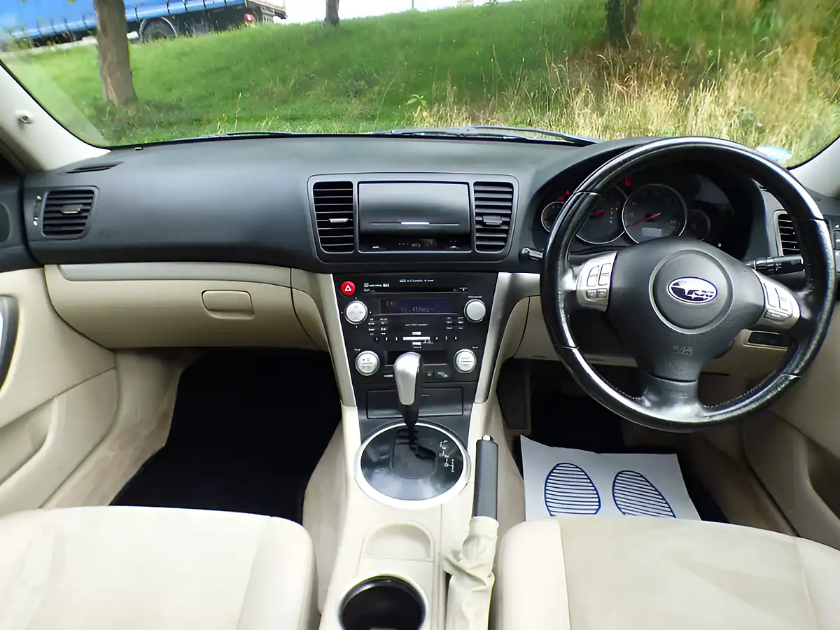 Used 2007 Subaru Outback Se Grey - Interior and Exterior details 16