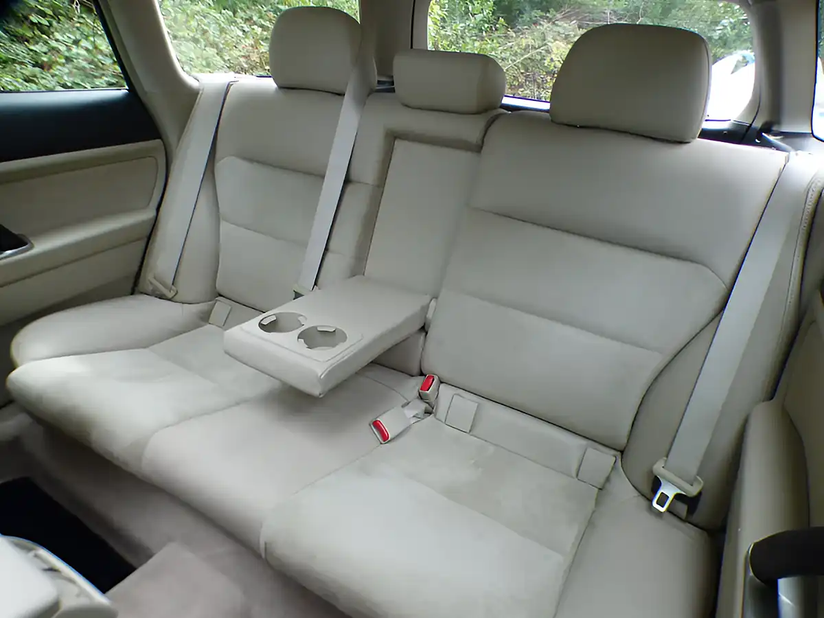 Used 2007 Subaru Outback Se Grey - Interior and Exterior details 17