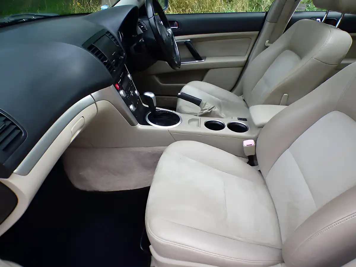 Used 2007 Subaru Outback Se Grey - Interior and Exterior details 20