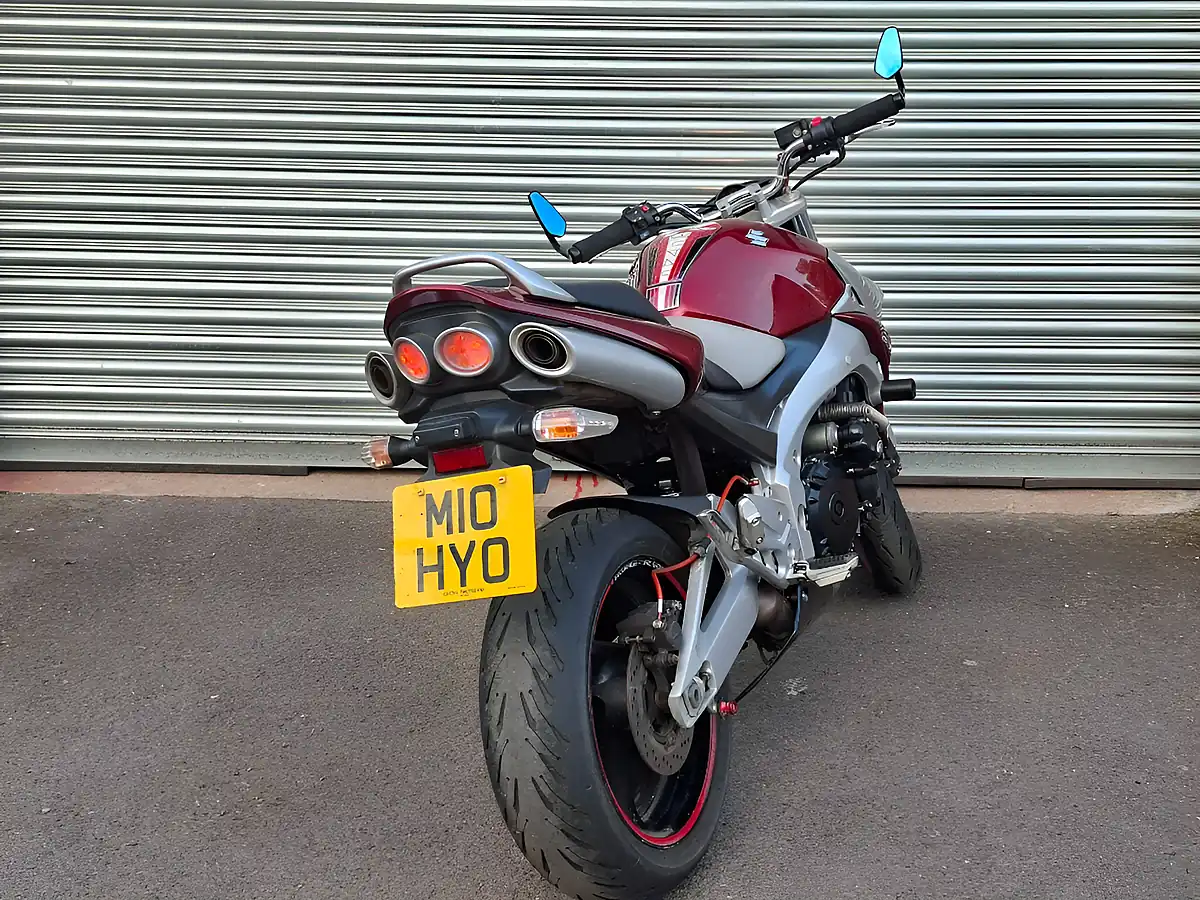 Used 2007 Suzuki Gsr - Interior and Exterior details 10