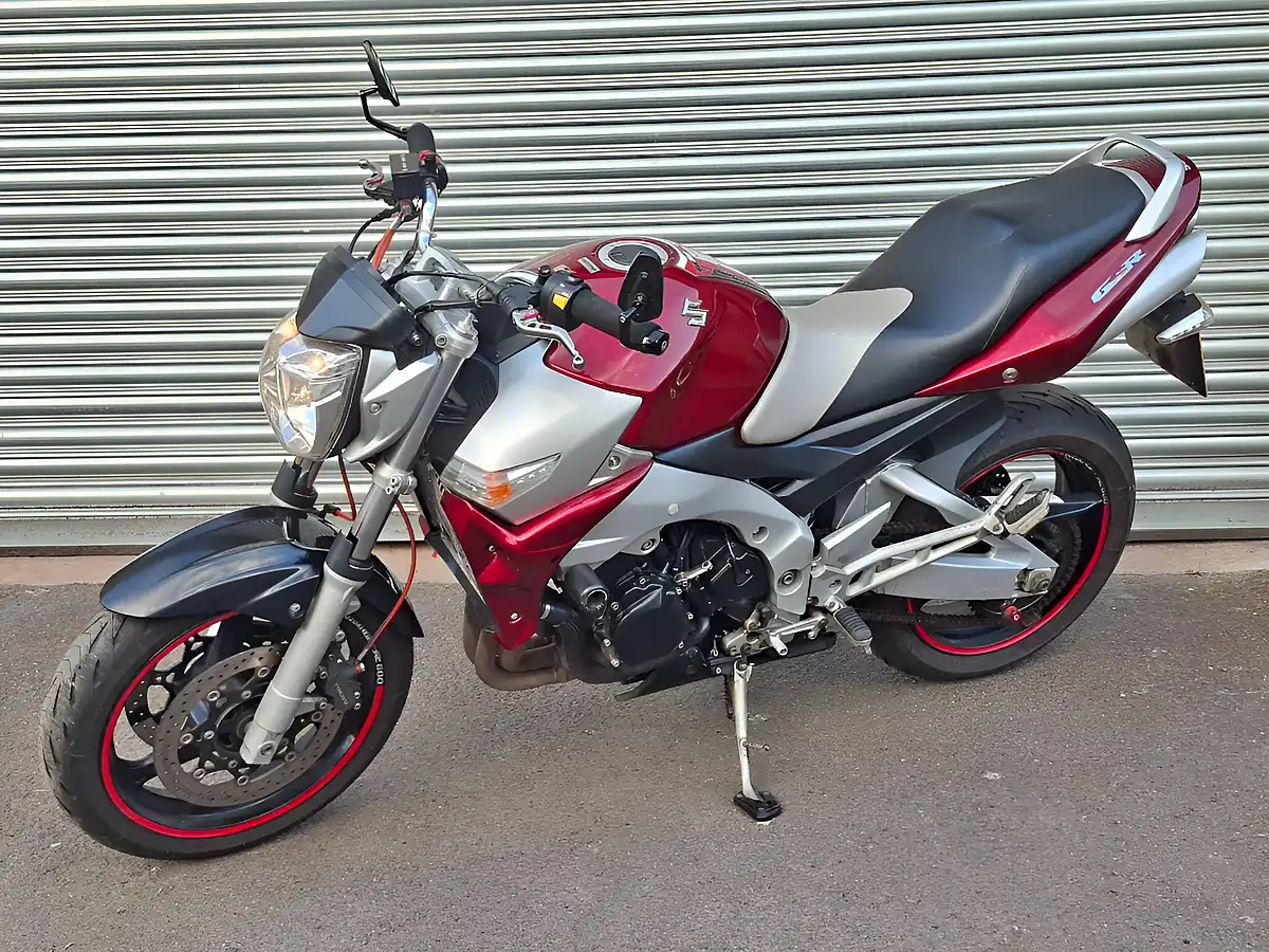 Used 2007 Suzuki Gsr - Interior and Exterior details 5