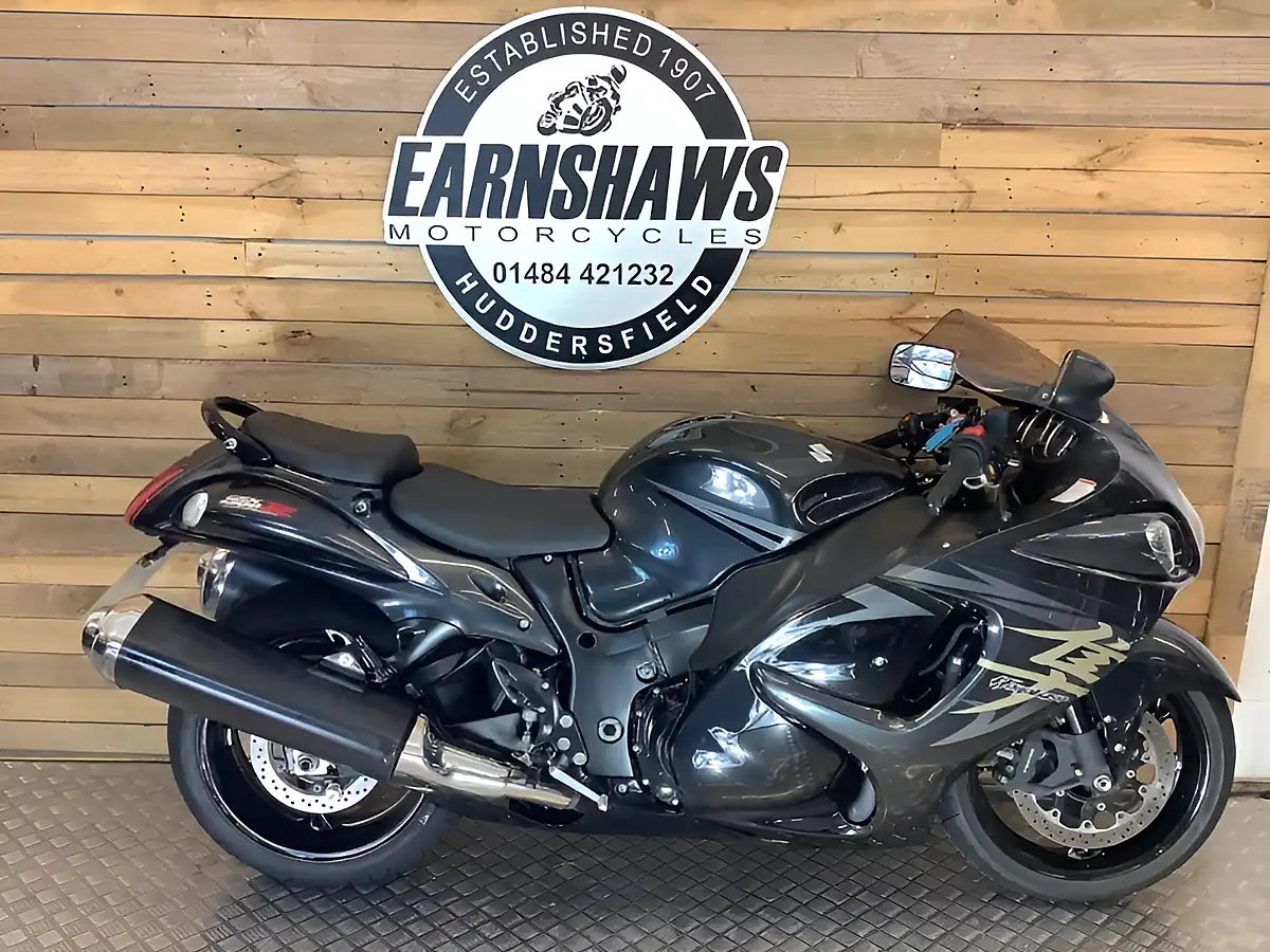 Used 2007 Suzuki Gsx Hayabusa Grey - Front View