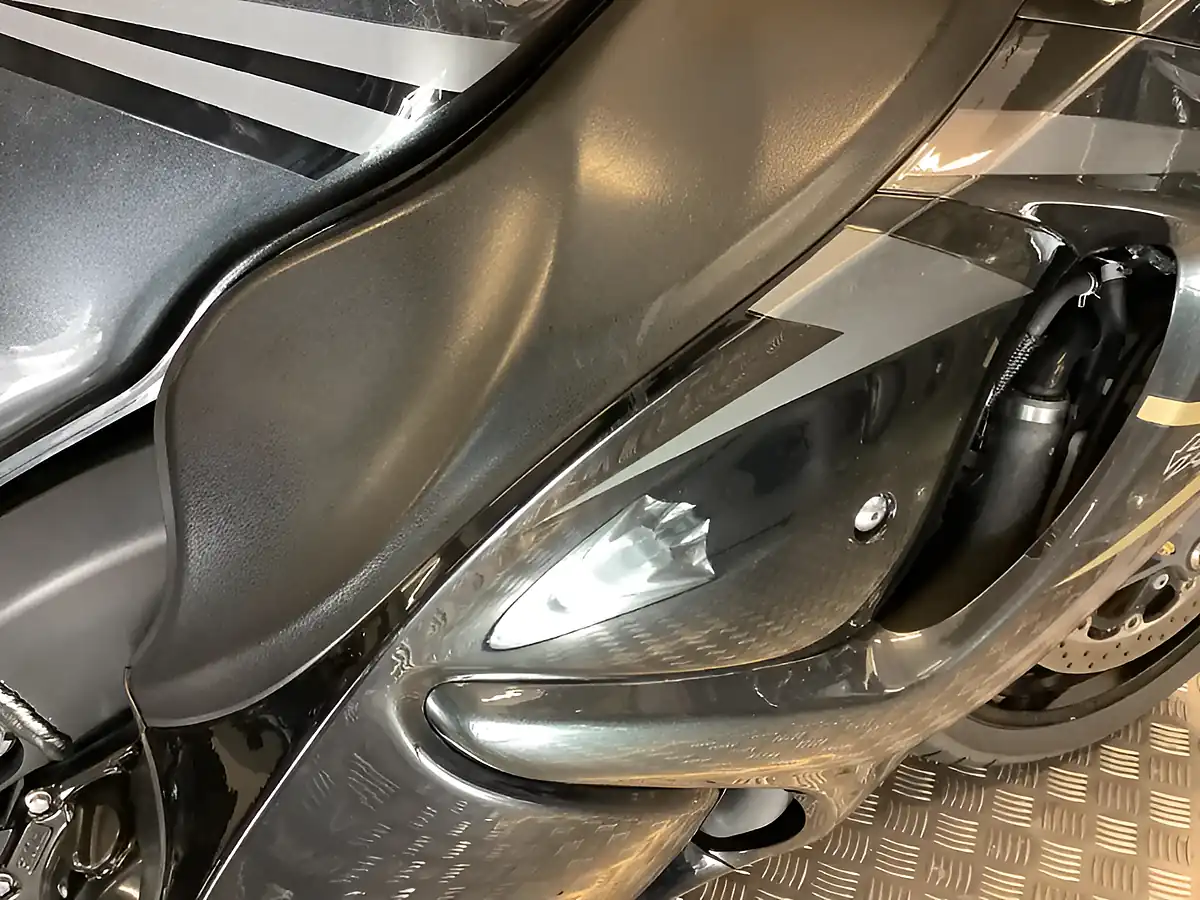 Used 2007 Suzuki Gsx Hayabusa Grey - Interior and Exterior details 18