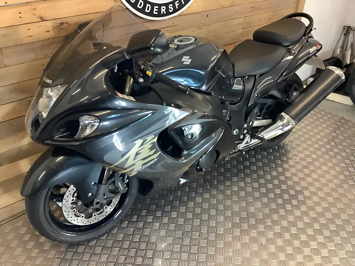 Used 2007 Suzuki Gsx Hayabusa Grey - Interior and Exterior details 3