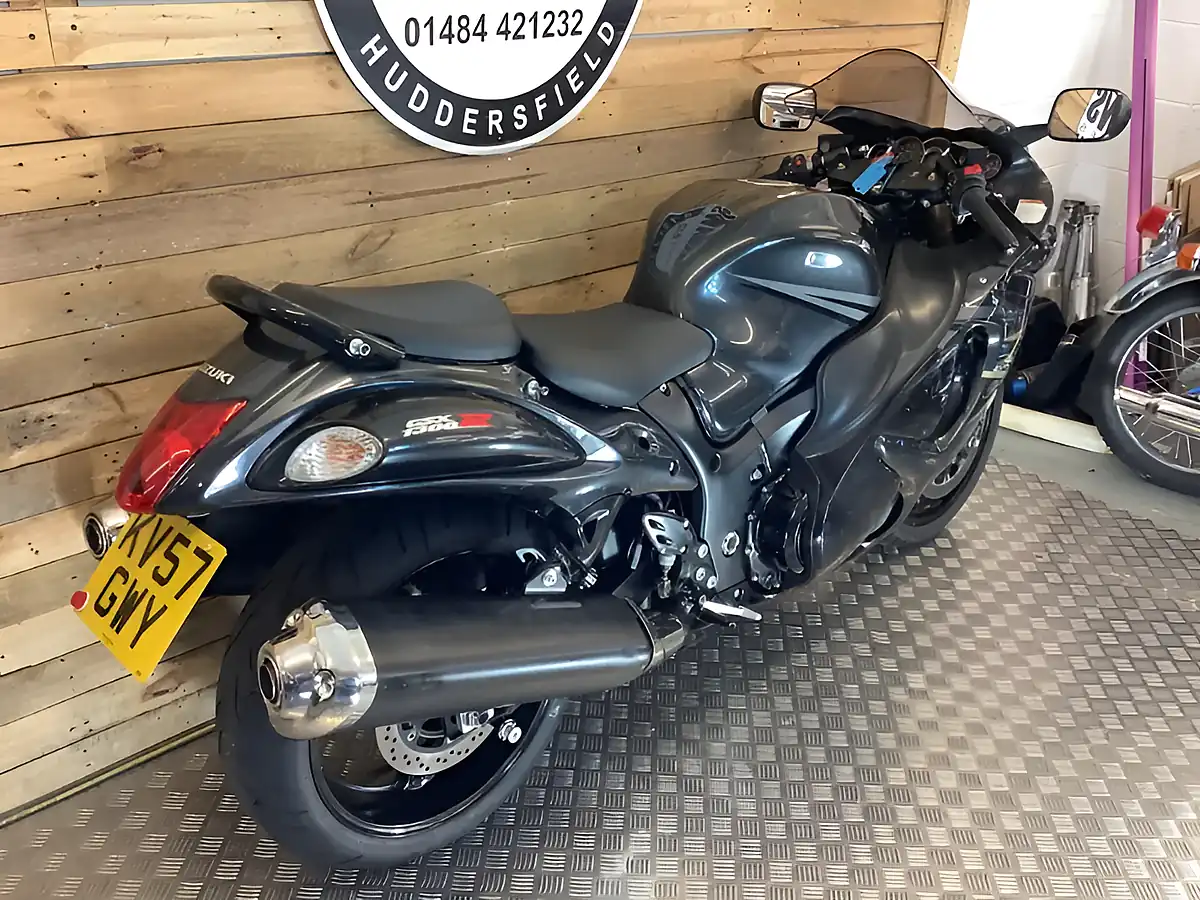 Used 2007 Suzuki Gsx Hayabusa Grey - Interior and Exterior details 4