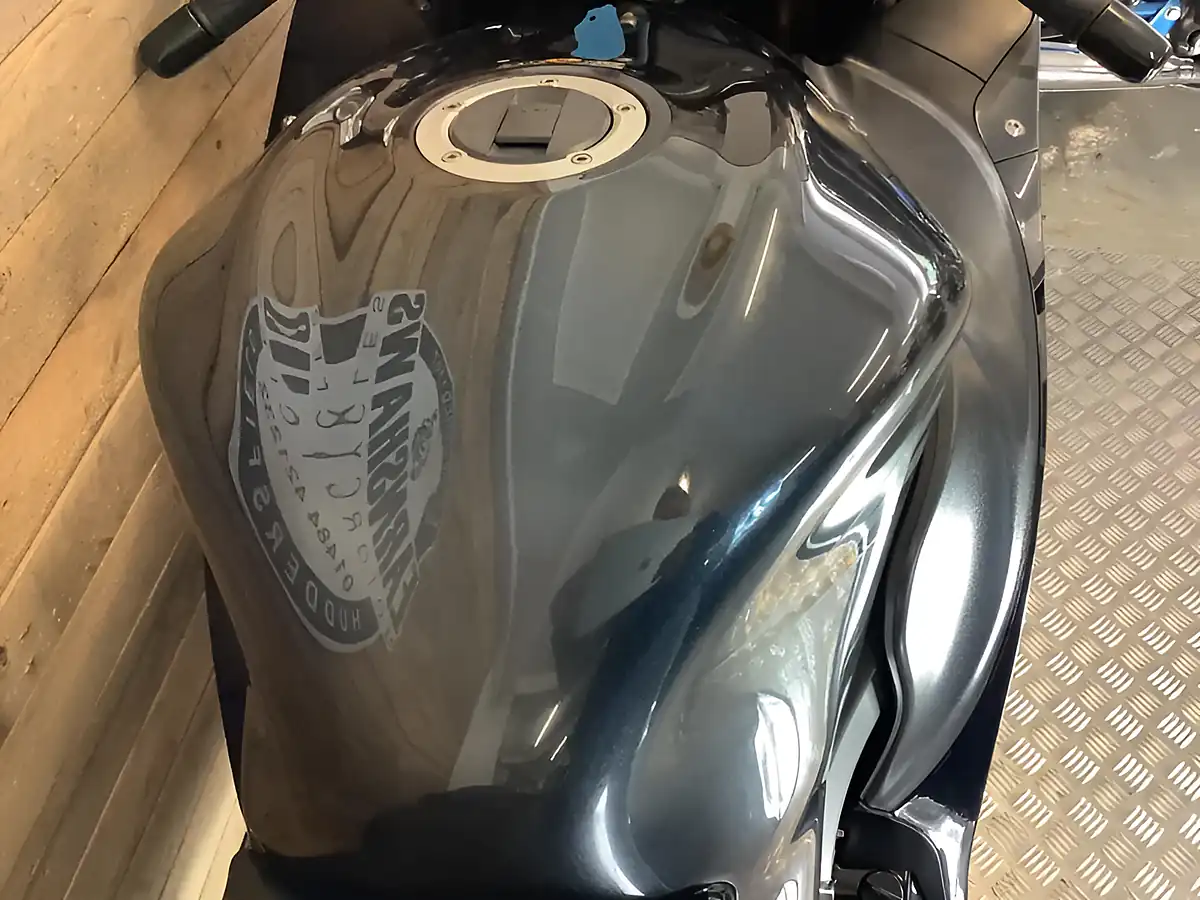 Used 2007 Suzuki Gsx Hayabusa Grey - Interior and Exterior details 9