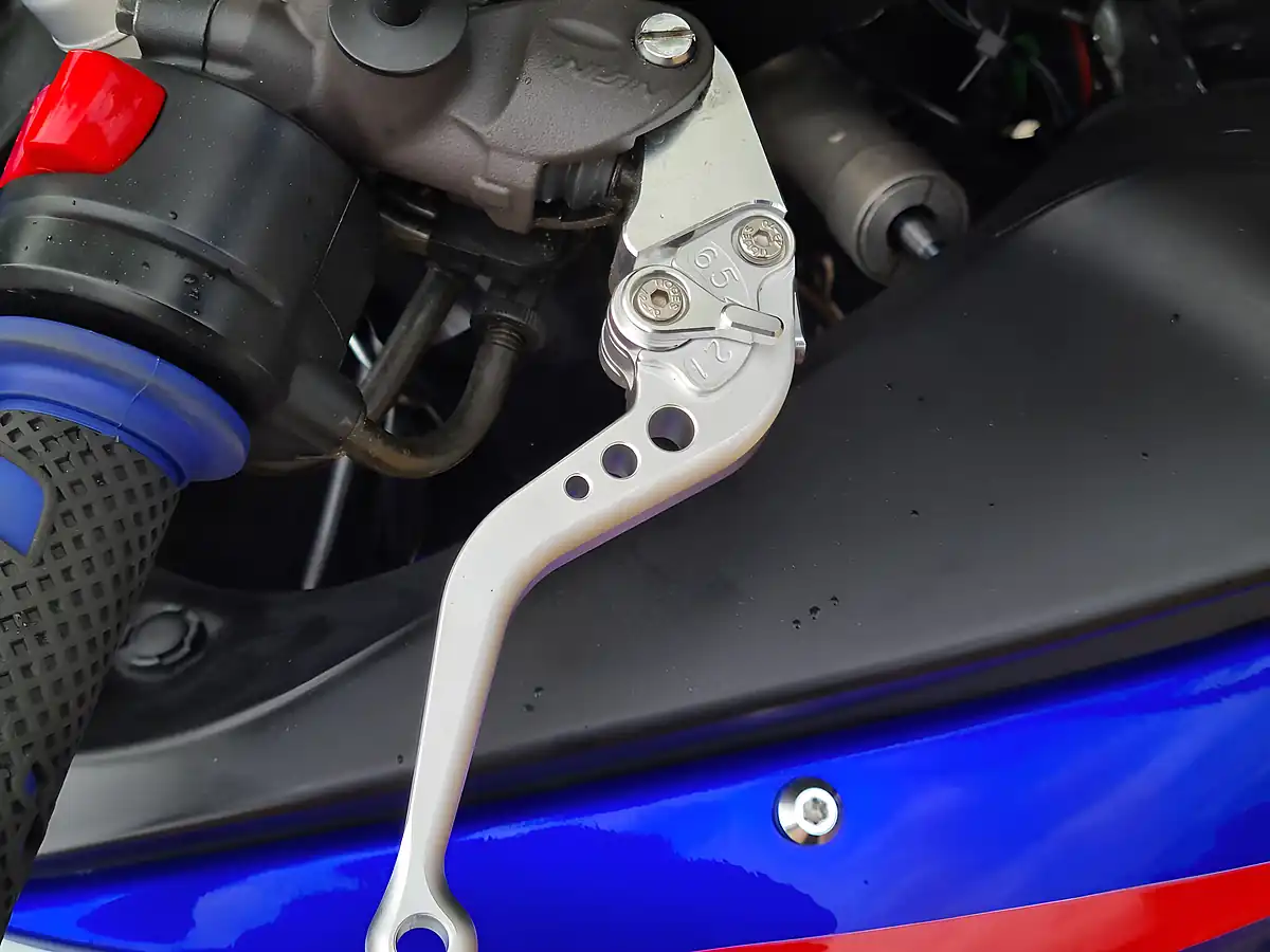Used 2007 Suzuki GSX-R750 K7 Blue - Interior and Exterior details 19