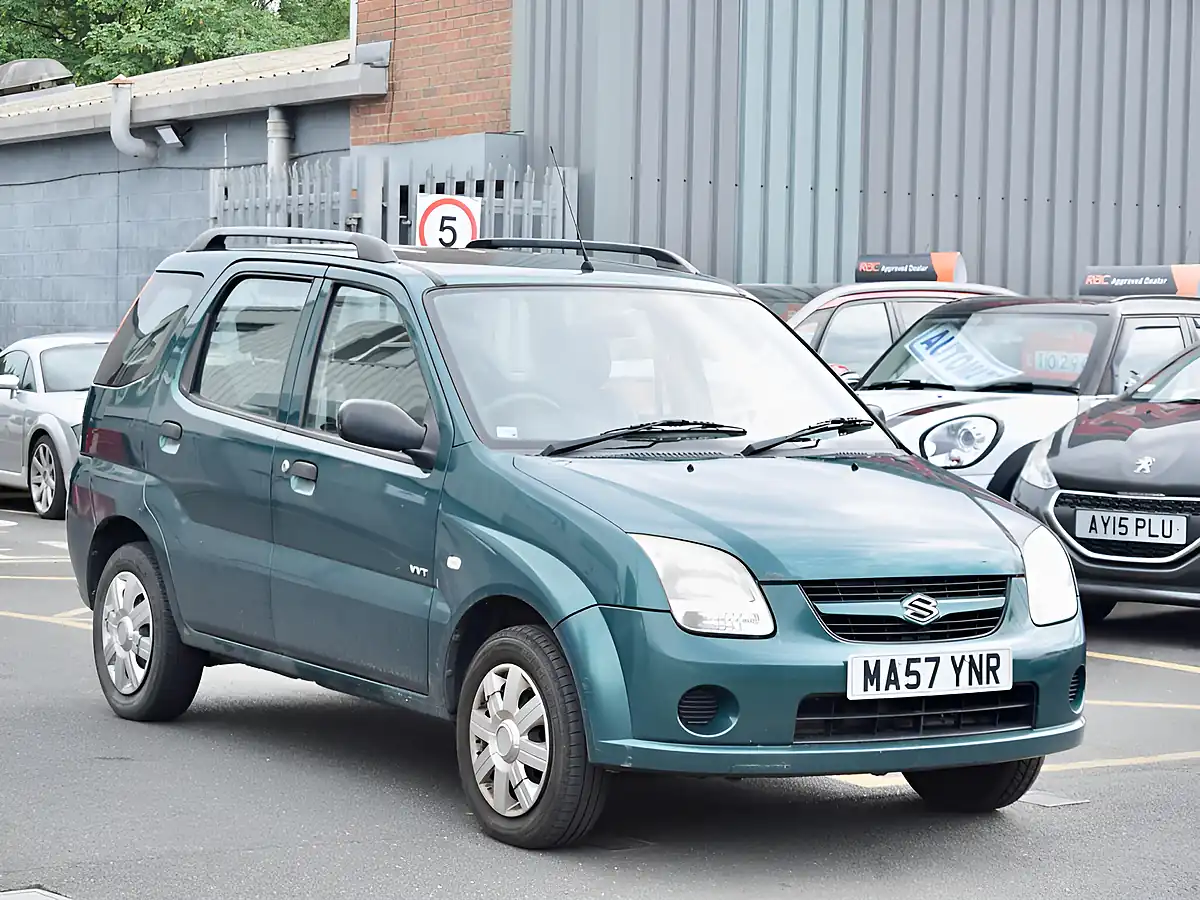 Used 2007 Suzuki Ignis Gl Green - Front View