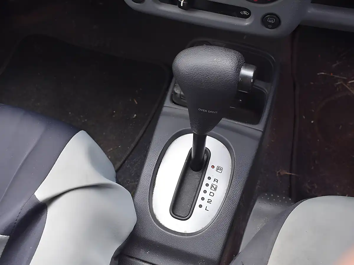 Used 2007 Suzuki Ignis Gl Green - Interior and Exterior details 12