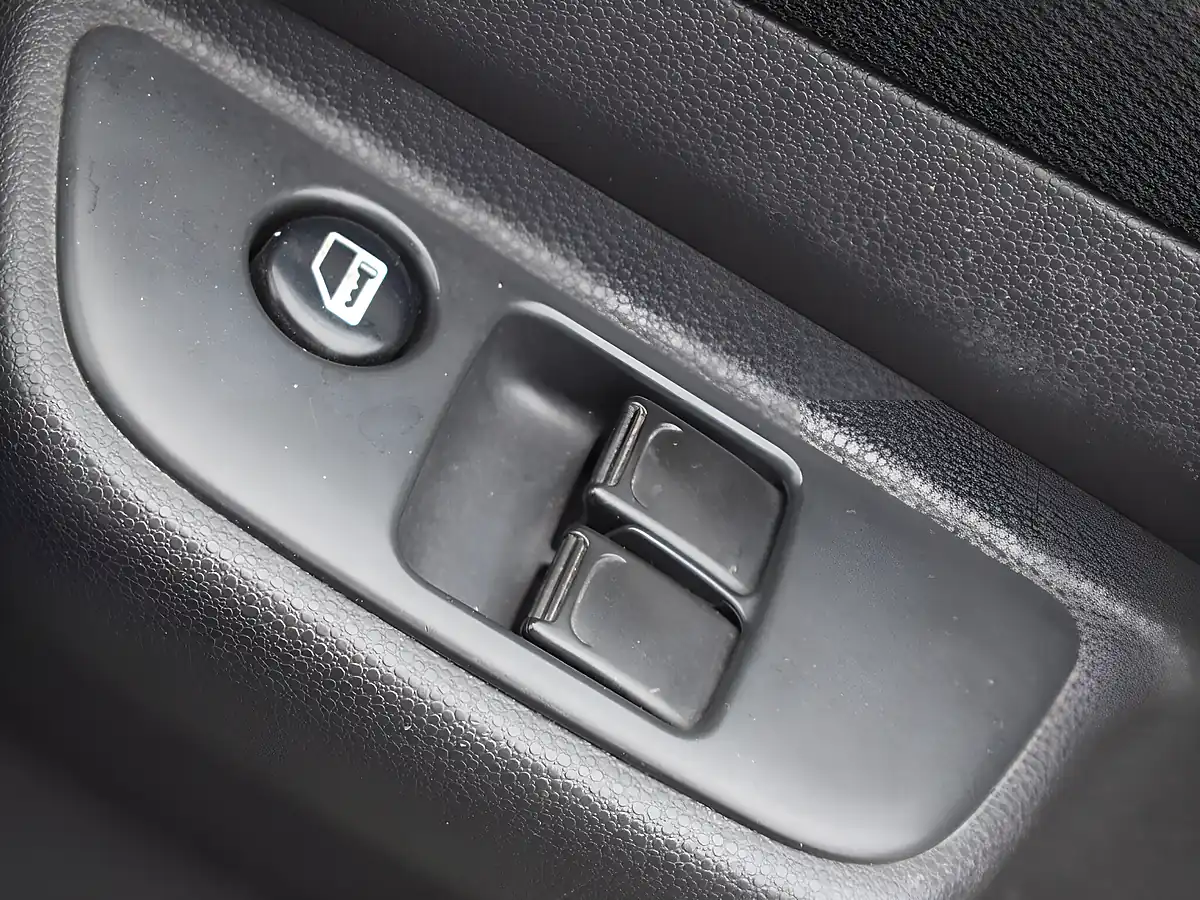 Used 2007 Suzuki Ignis Gl Green - Interior and Exterior details 15