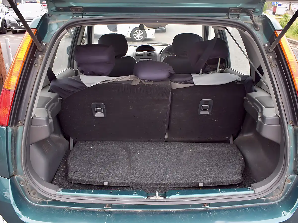 Used 2007 Suzuki Ignis Gl Green - Interior and Exterior details 7