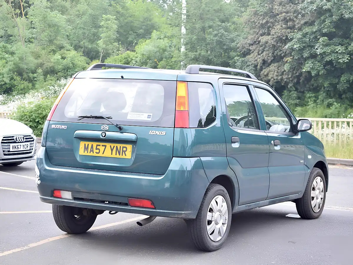 Used 2007 Suzuki Ignis Gl Green - Interior and Exterior details 8