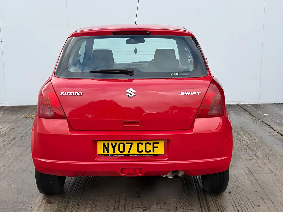 Used 2007 Suzuki Swift Gl Flash Red - Interior and Exterior details 16