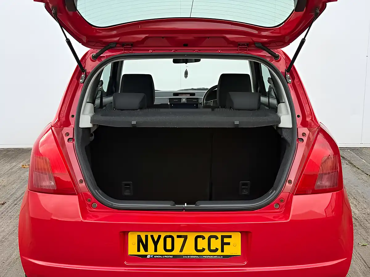 Used 2007 Suzuki Swift Gl Flash Red - Interior and Exterior details 17
