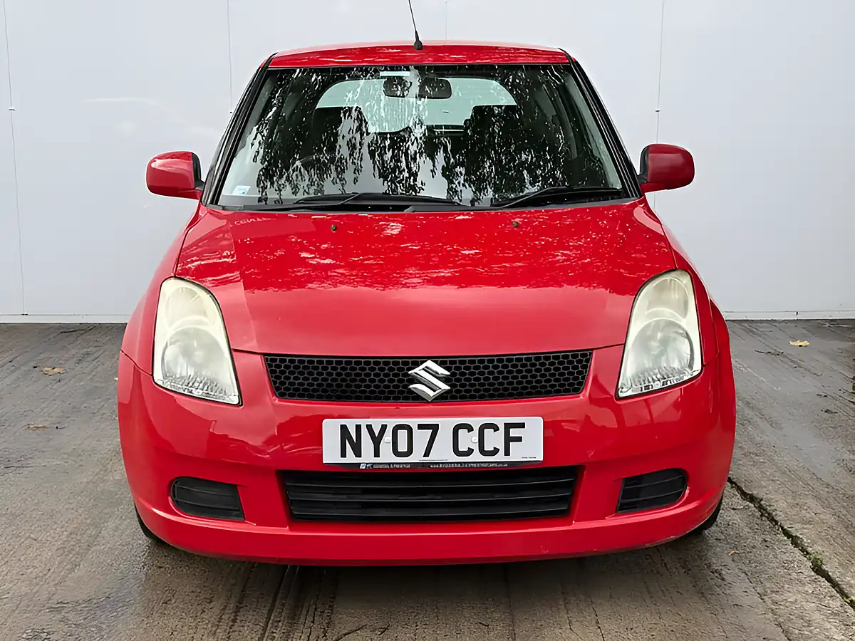 Used 2007 Suzuki Swift Gl Flash Red - Interior and Exterior details 8