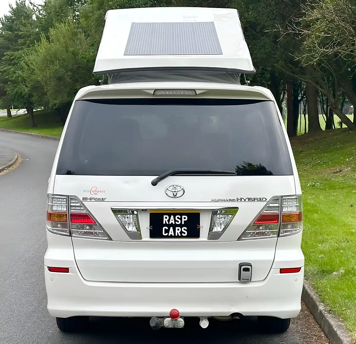 Used 2007 Toyota Alphard Camper Van White - Interior and Exterior details 9