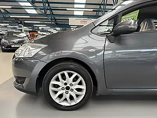 Used 2007 Toyota Auris Tr Grey - Interior and Exterior details 9