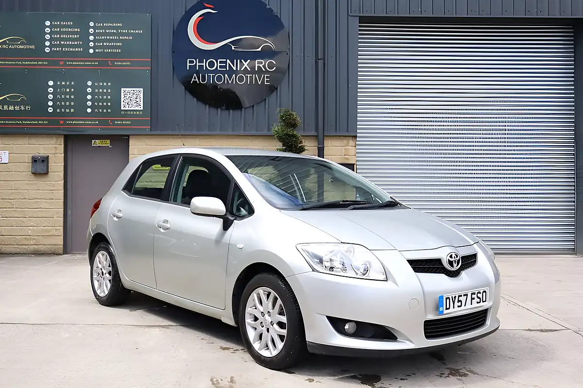 Used 2007 Toyota Auris Tr Silver - Front View