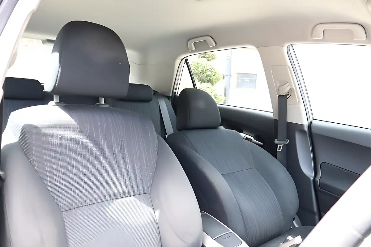 Used 2007 Toyota Auris Tr Silver - Interior and Exterior details 2