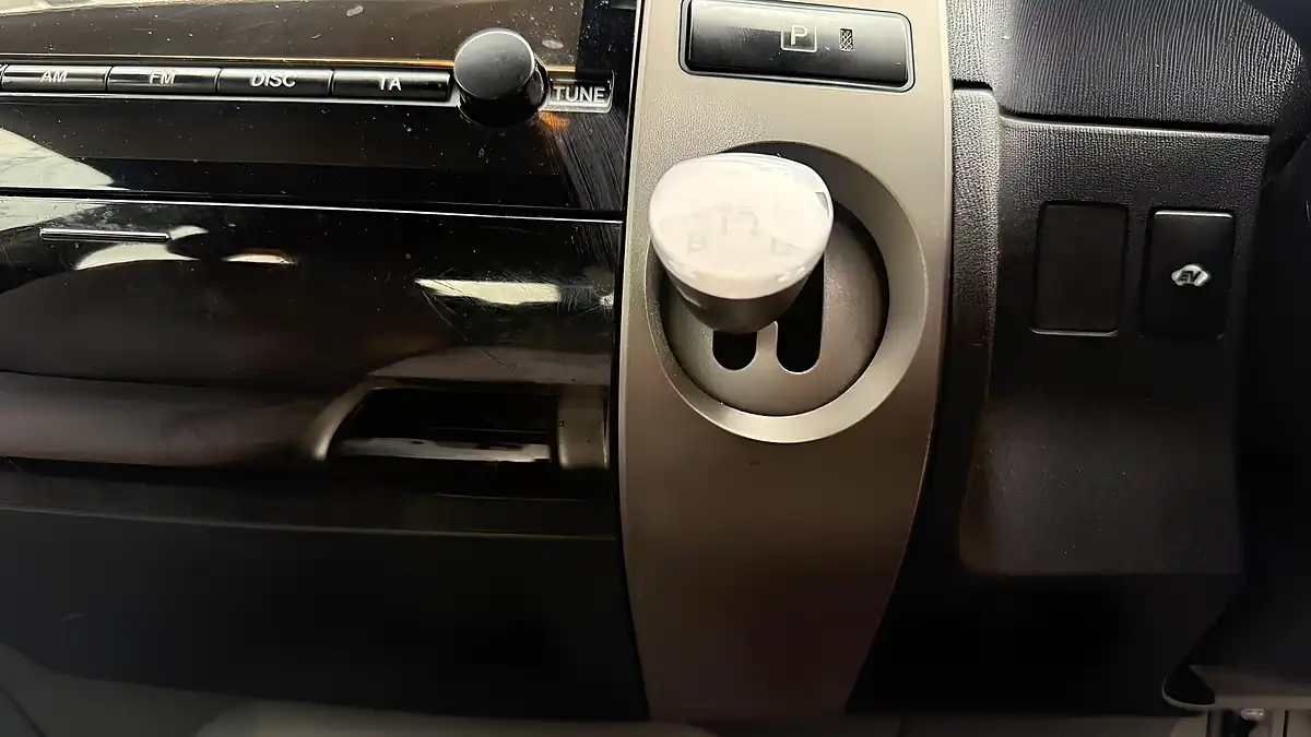 Used 2007 Toyota Prius T3 Black - Interior and Exterior details 13