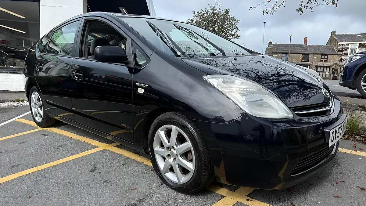 Used 2007 Toyota Prius T3 Black - Interior and Exterior details 5