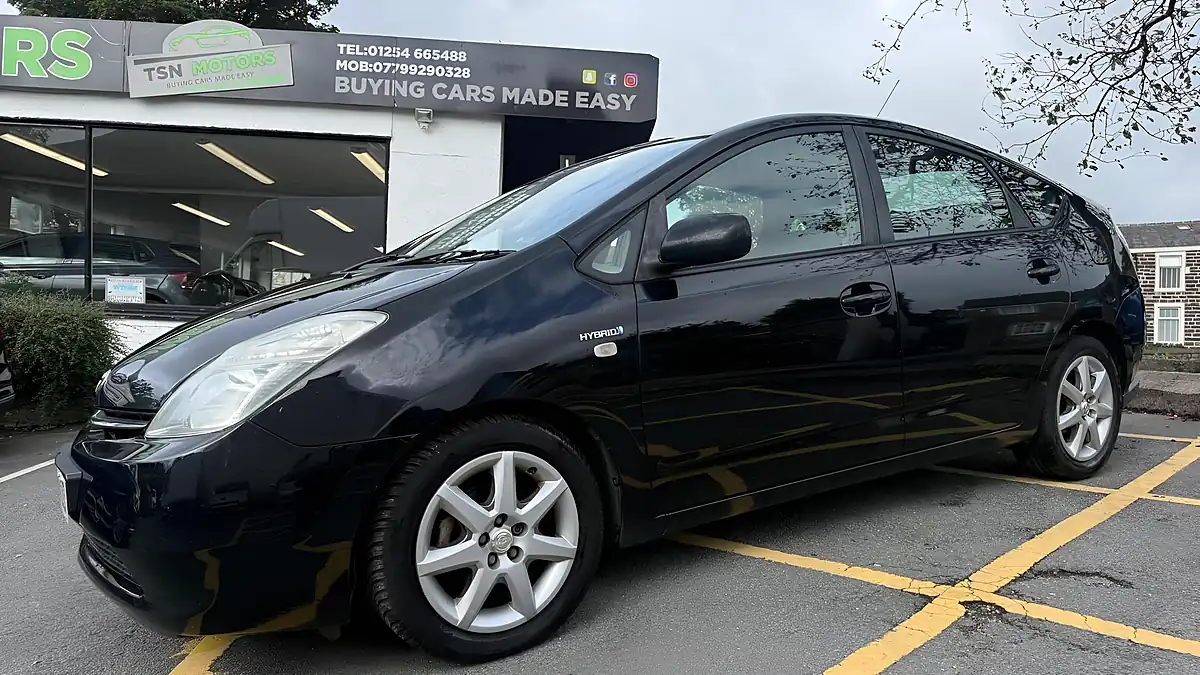 Used 2007 Toyota Prius T3 Black - Interior and Exterior details 7