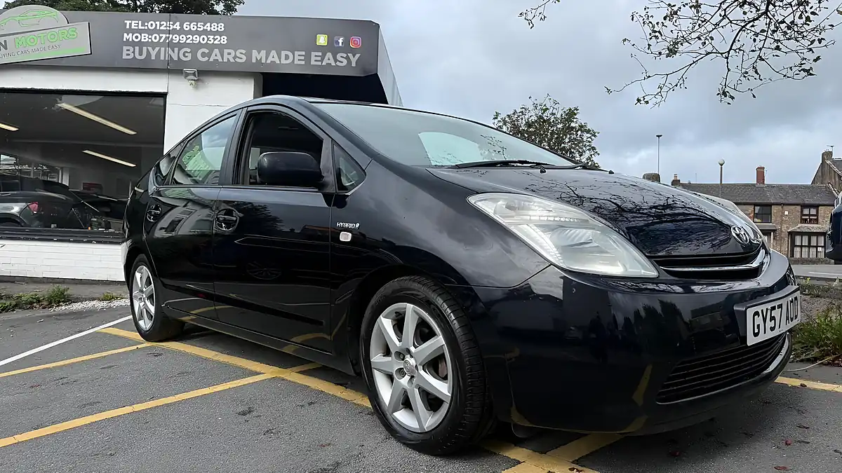 Used 2007 Toyota Prius T3 Black - Interior and Exterior details 8