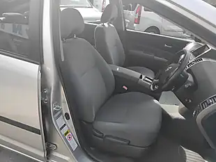 Used 2007 Toyota Prius T4 Silver - Interior and Exterior details 17