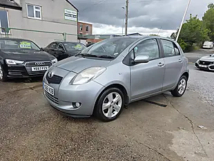 Used 2007 Toyota Yaris T Spirit Silver - Interior and Exterior details 3