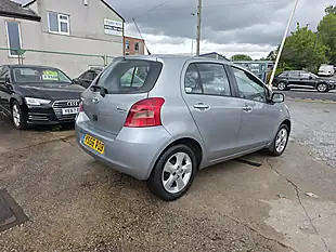 Used 2007 Toyota Yaris T Spirit Silver - Interior and Exterior details 8