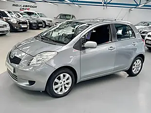 Used 2007 Toyota Yaris Zinc Silver - Interior and Exterior details 9