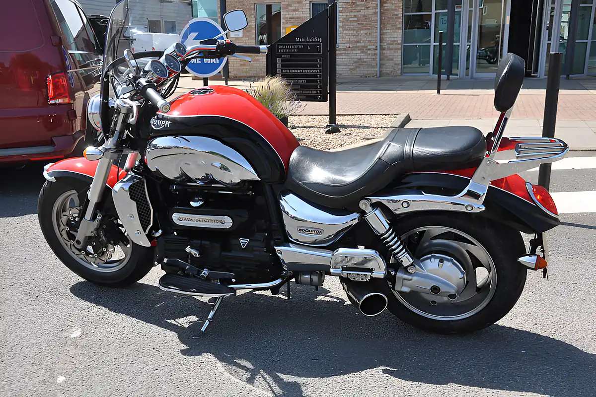 Used 2007 Triumph Rocket Iii Red - Interior and Exterior details 12