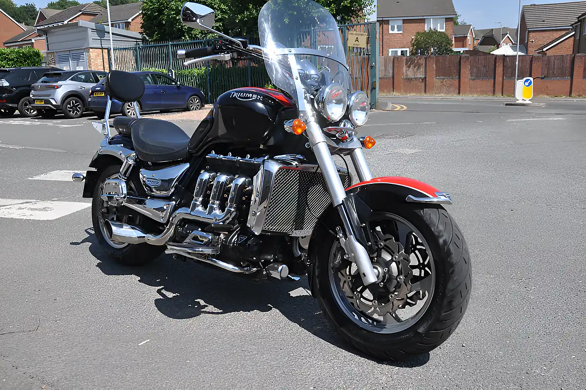 Used 2007 Triumph Rocket Iii Red - Interior and Exterior details 4