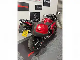 Used 2007 Triumph Sprint ST Metallic Red - Interior and Exterior details 7