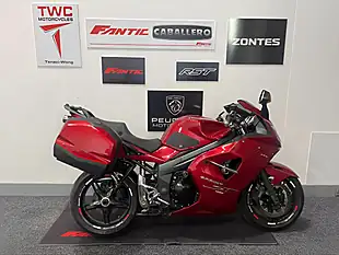 Used 2007 Triumph Sprint ST Metallic Red - Interior and Exterior details 8