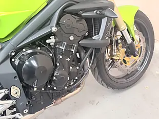 Used 2007 Triumph Street Triple 675 Naked Green - Interior and Exterior details 11