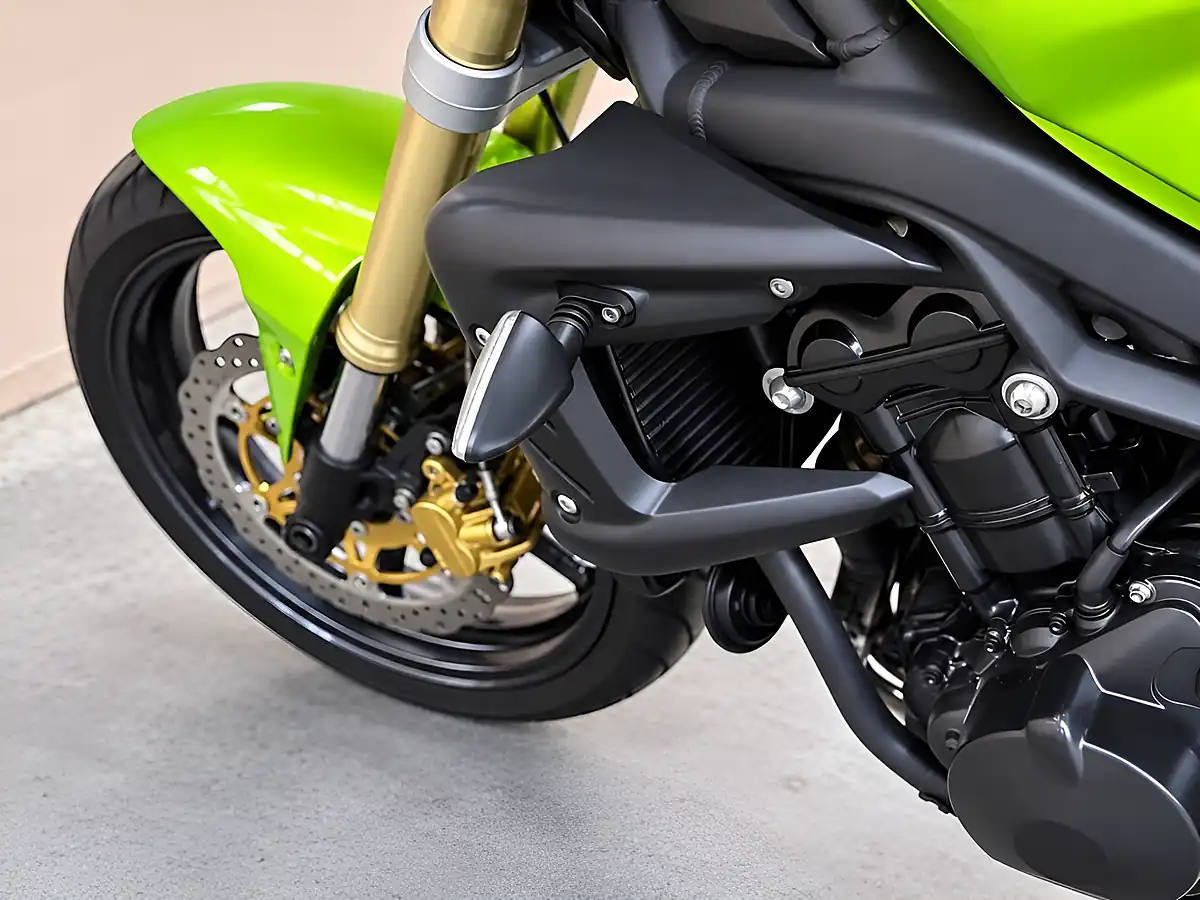 Used 2007 Triumph Street Triple 675 Naked Green - Interior and Exterior details 13