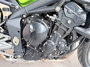 Used 2007 Triumph Street Triple 675 Naked Green - Interior and Exterior details 14