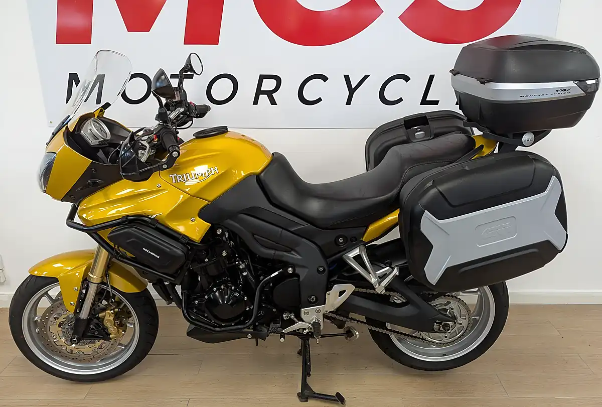 Used 2007 Triumph Tiger 1050 - Interior and Exterior details 4