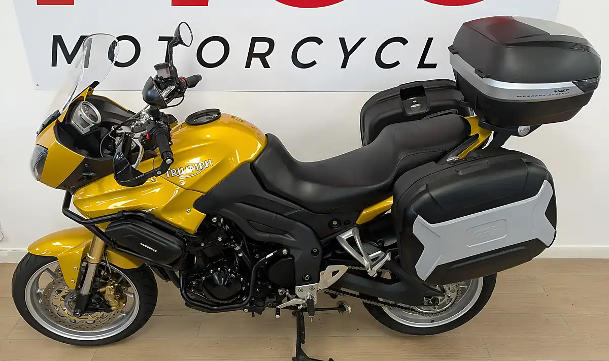 Used 2007 Triumph Tiger 1050 - Interior and Exterior details 9
