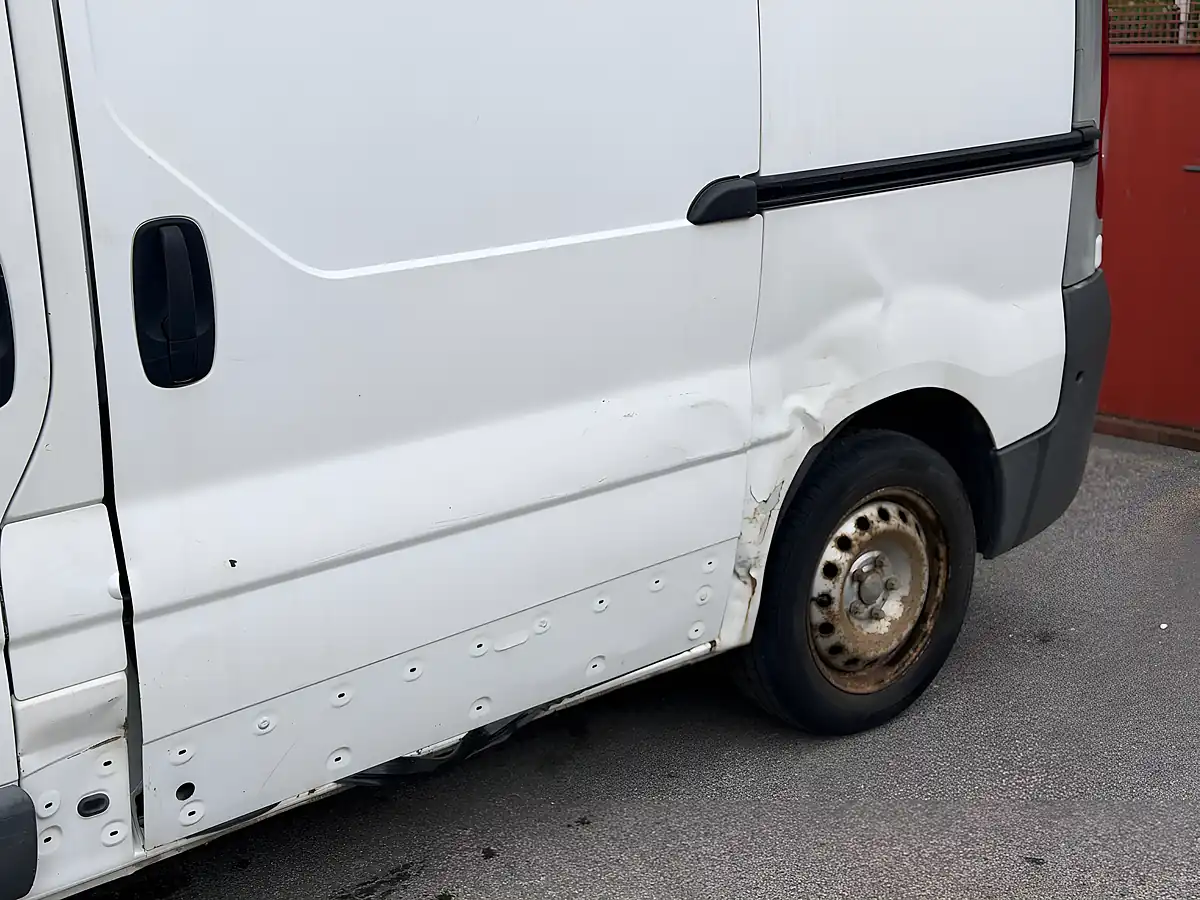 Used 2007 Vauxhall Vivaro Panel Van White - Interior and Exterior details 3