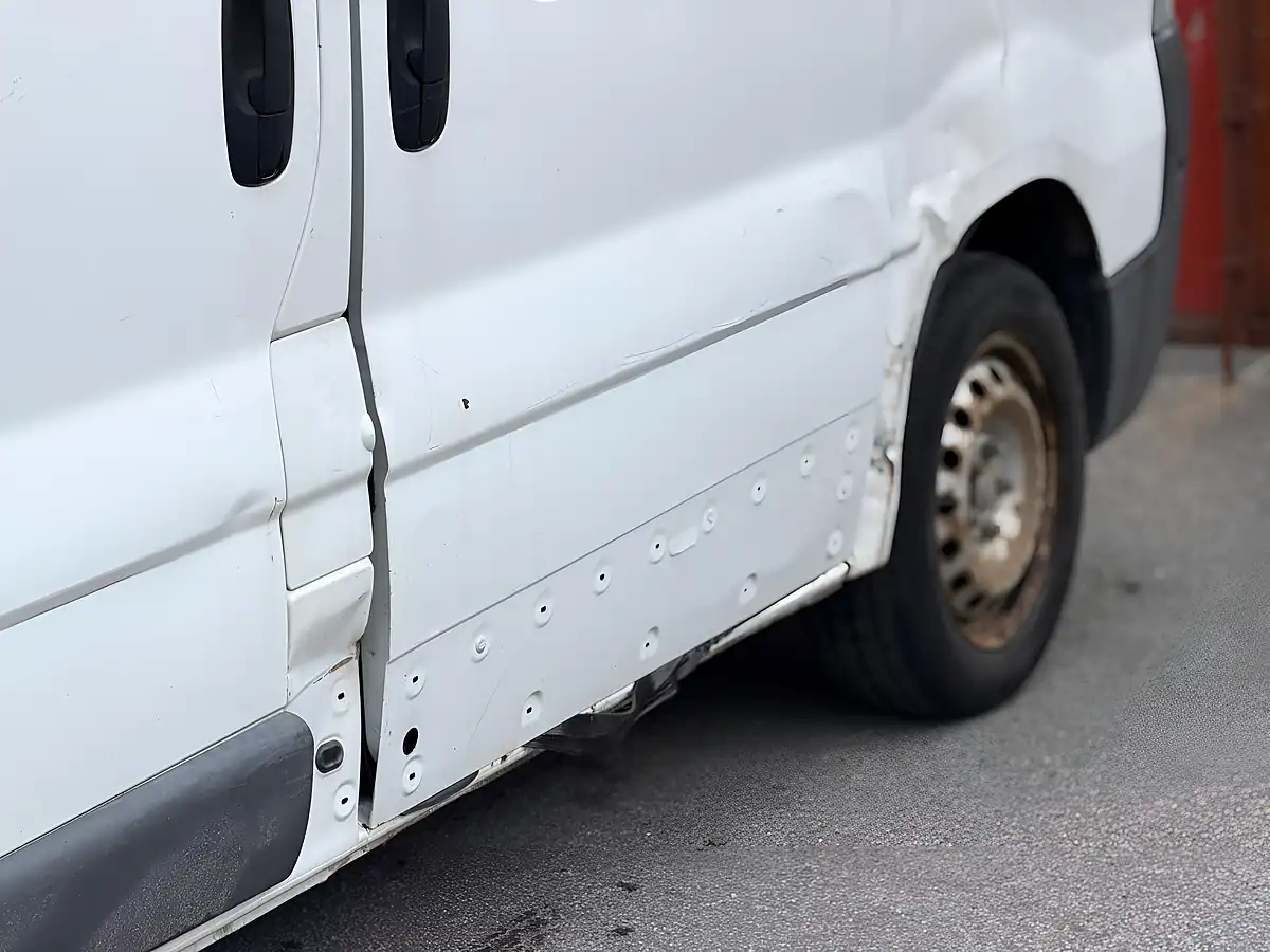 Used 2007 Vauxhall Vivaro Panel Van White - Interior and Exterior details 5