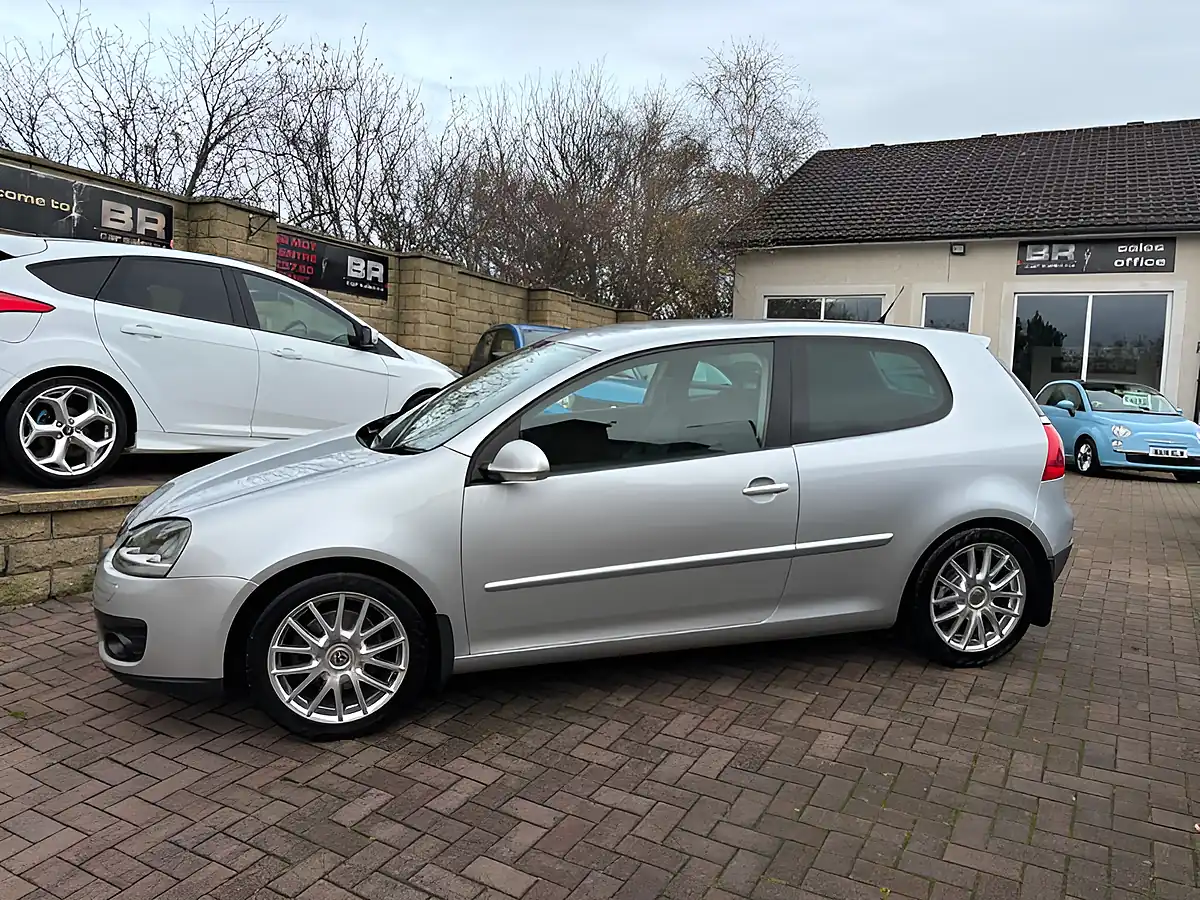 Used 2007 Volkswagen Golf GT Sport Silver - Interior and Exterior details 5