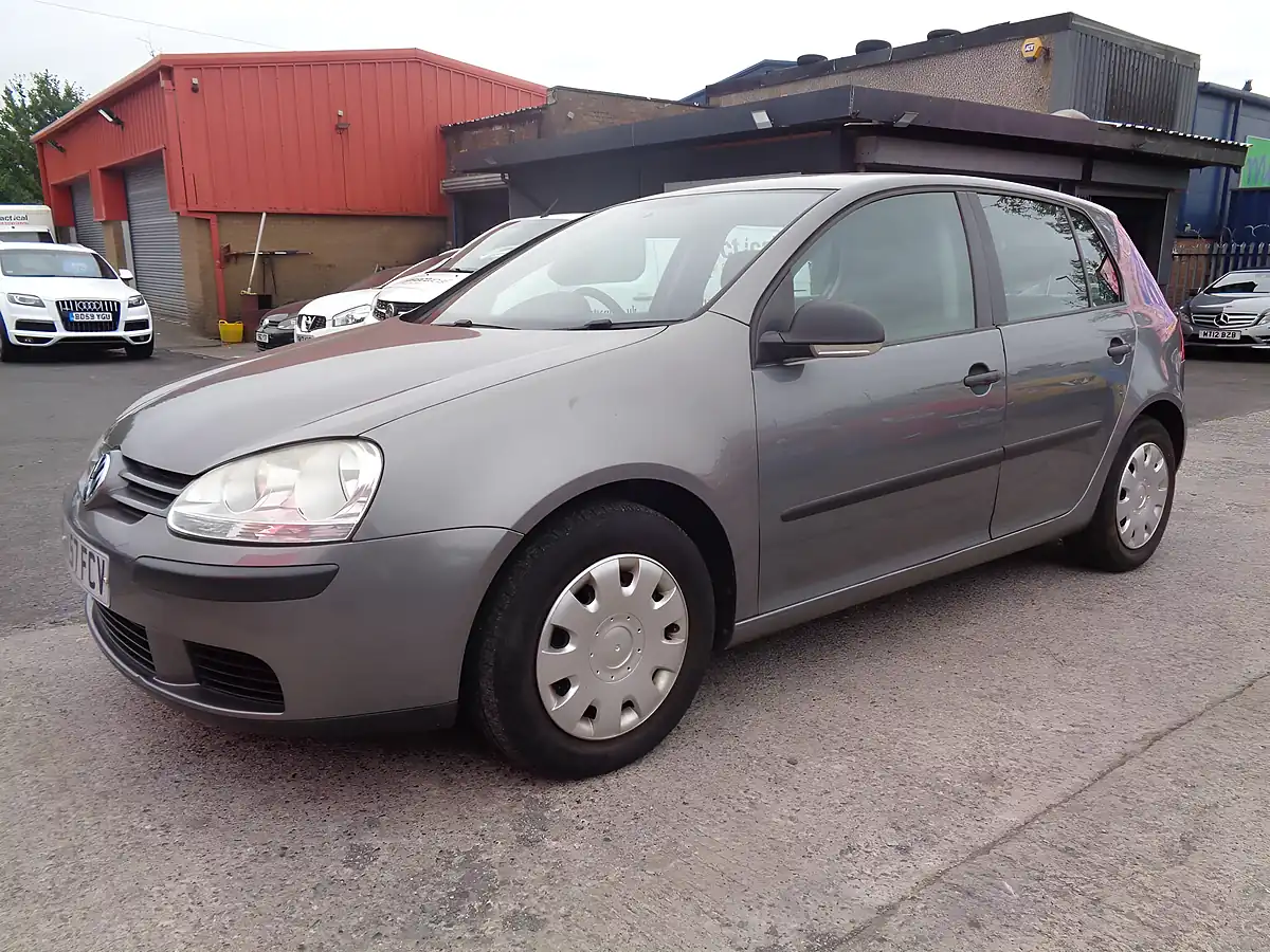 Used 2007 Volkswagen Golf S Grey - Interior and Exterior details 7