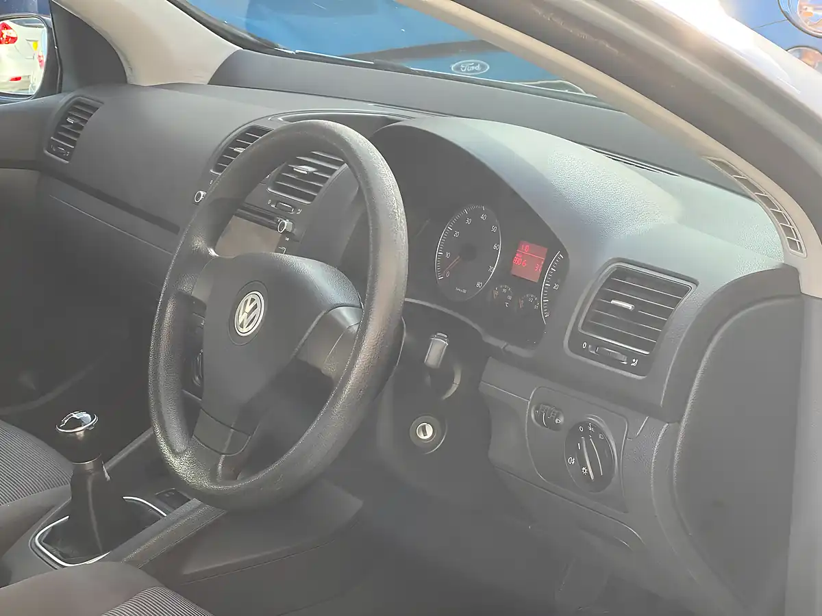 Used 2007 Volkswagen Golf S Silver - Interior and Exterior details 14