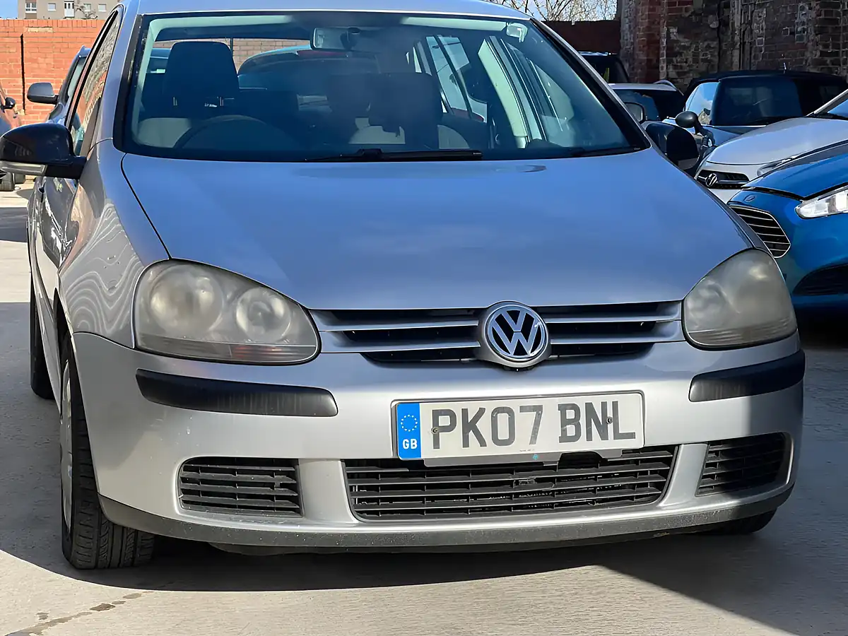 Used 2007 Volkswagen Golf S Silver - Front View
