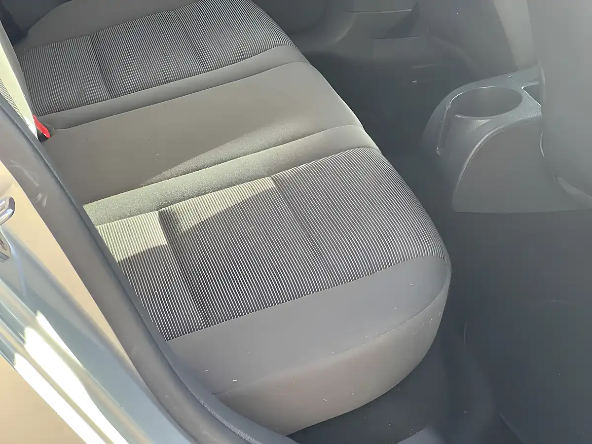 Used 2007 Volkswagen Golf S Silver - Interior and Exterior details 12