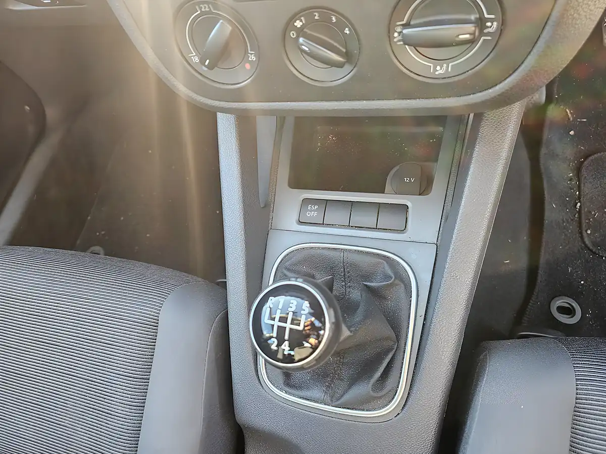 Used 2007 Volkswagen Golf S Silver - Interior and Exterior details 13