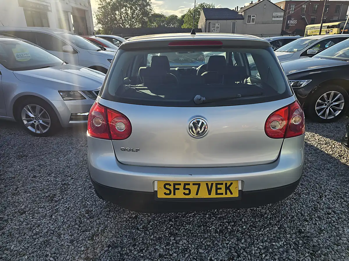 Used 2007 Volkswagen Golf S Silver - Interior and Exterior details 4